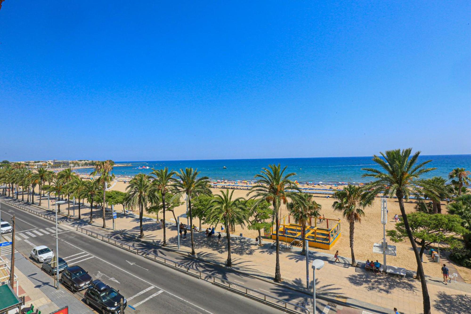 Xaloc Only Families Apartment Cambrils Bagian luar foto
