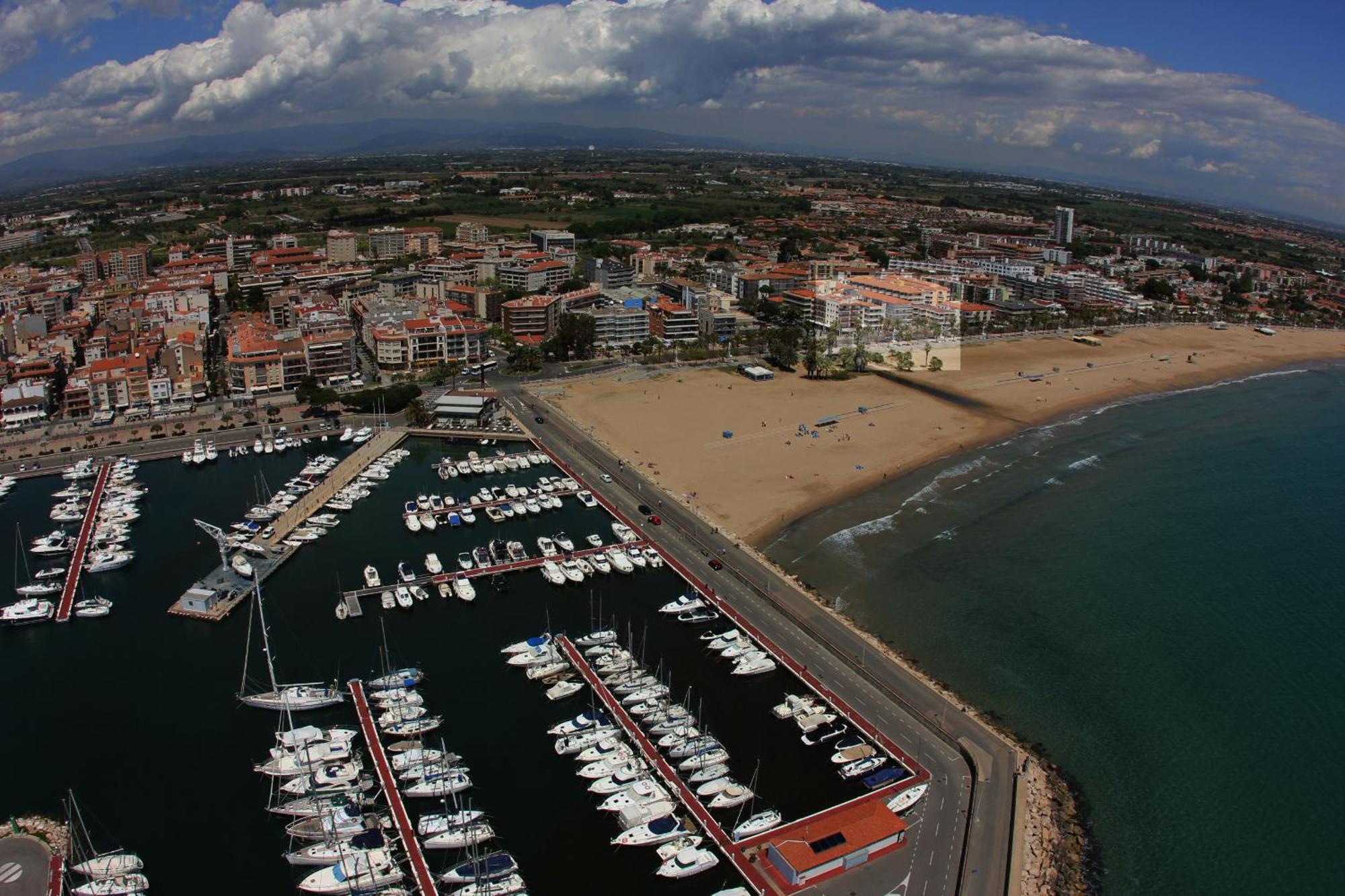Xaloc Only Families Apartment Cambrils Bagian luar foto